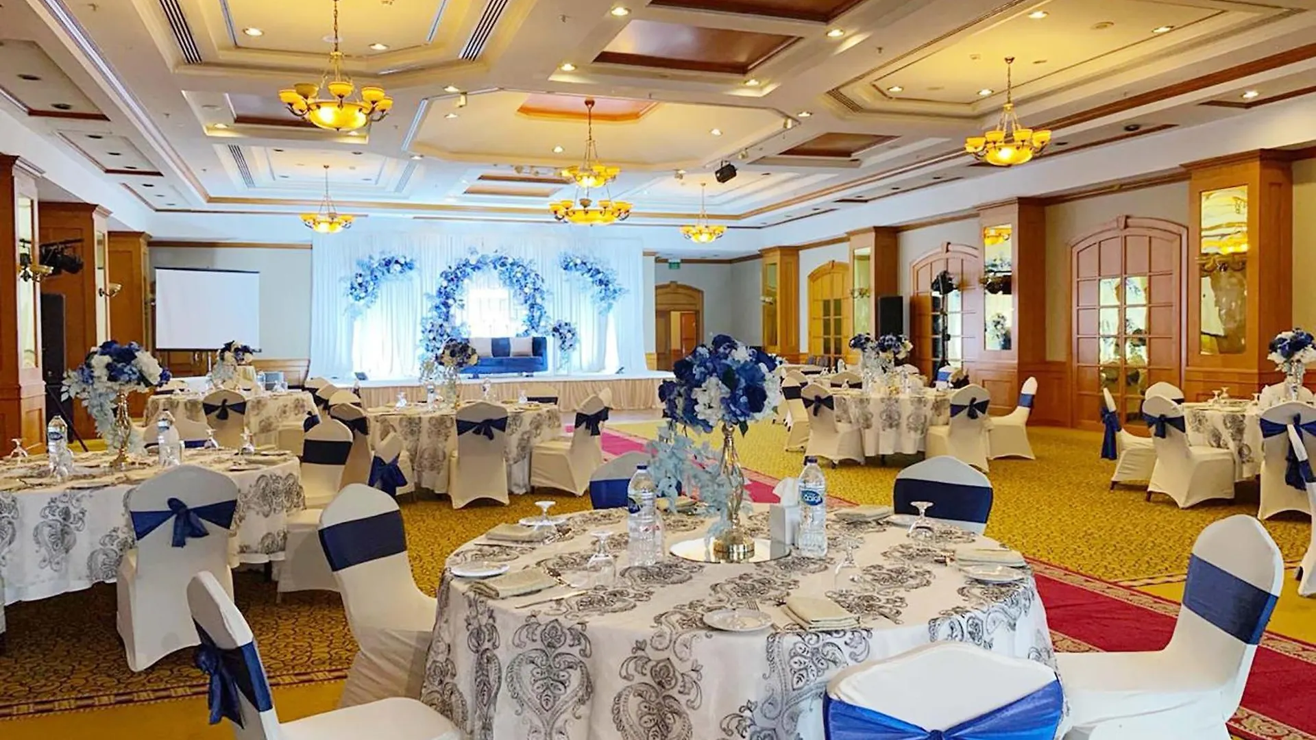 Knight Castle Hotel - Formerly Known As Carlton Palace Hotel Dubaï