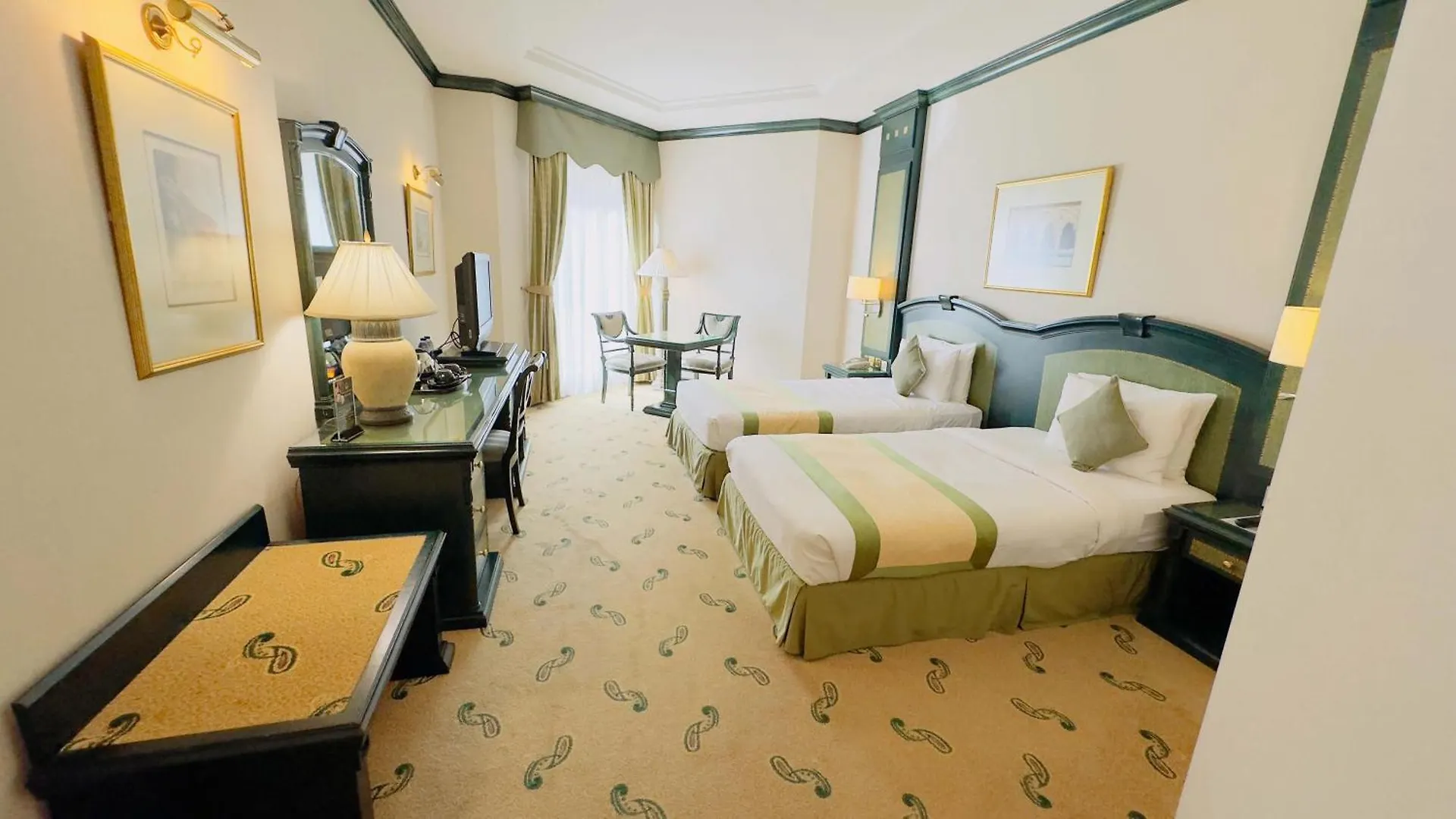Knight Castle Hotel - Formerly Known As Carlton Palace Hotel Dubaï